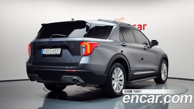 Ford Explorer (VI) 2.3 LimIted 4WD 2021 — фото 2