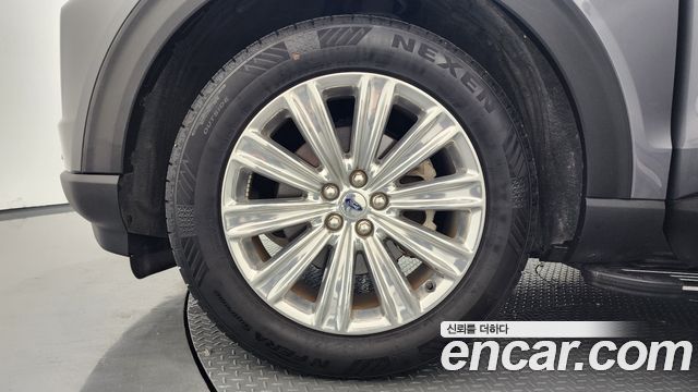 Ford Explorer (VI) 2.3 LimIted 4WD 2021 — фото 5
