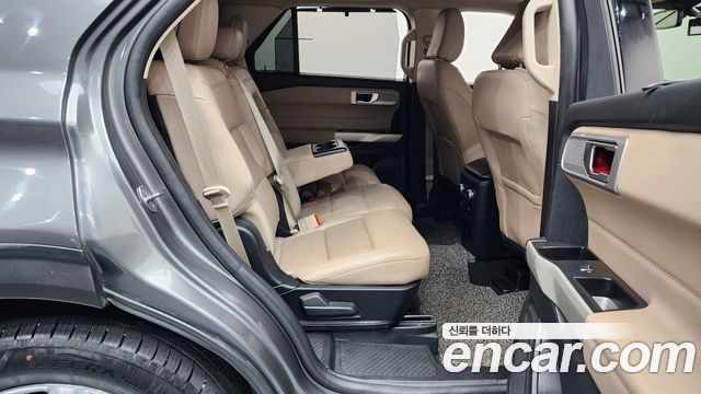 Ford Explorer (VI) 2.3 LimIted 4WD 2021 — фото 12