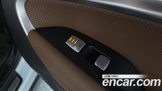 Genesis G70 2.0T AWD Elite 2019 — фото 16
