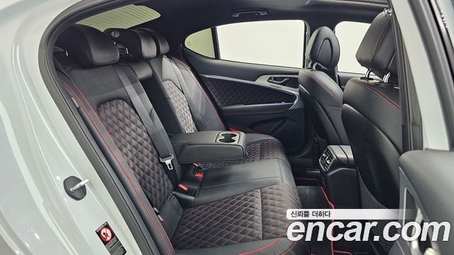 Genesis G70 2.0T Sport Package 2019 — фото 12