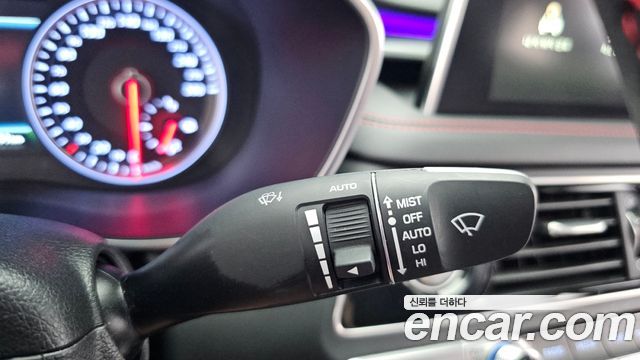 Genesis G70 2.0T Sport Package 2019 — фото 28