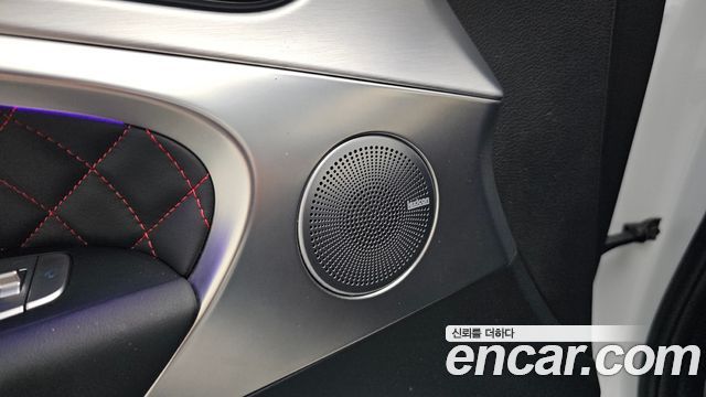 Genesis G70 2.0T Sport Package 2019 — фото 30