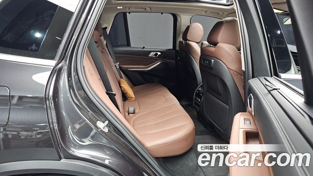 BMW X5 (G05) xDrive 45e xLine 2022 — фото 11