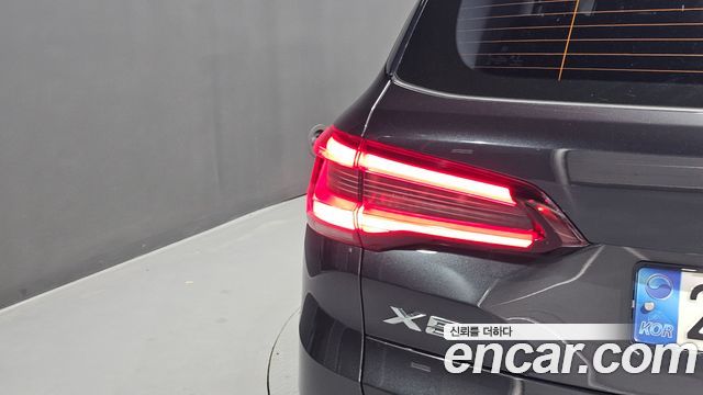 BMW X5 (G05) xDrive 45e xLine 2022 — фото 23