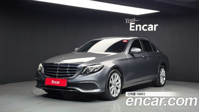 Mercedes-Benz E-Class (W213) E220d 4MATIC Exclusive 2017 — фото 1