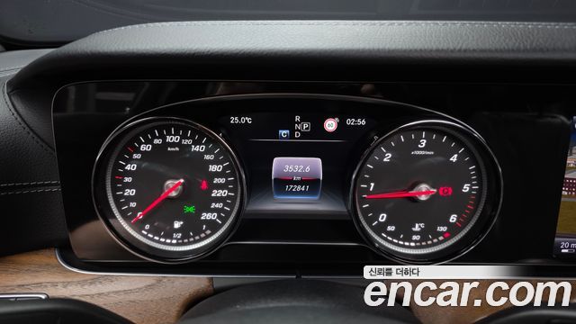 Mercedes-Benz E-Class (W213) E220d 4MATIC Exclusive 2017 — фото 8