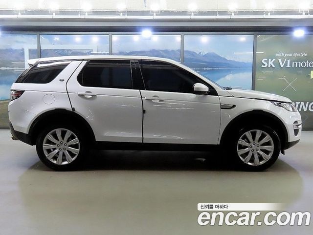 Land Rover Discovery Sport 2.0 TD4 HSE Luxury 2016 — фото 3