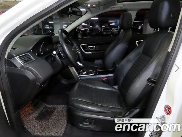 Land Rover Discovery Sport 2.0 TD4 HSE Luxury 2016 — фото 6