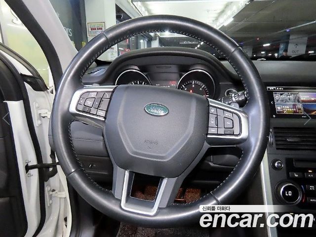 Land Rover Discovery Sport 2.0 TD4 HSE Luxury 2016 — фото 8