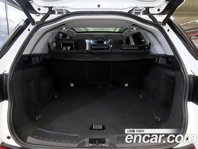 Land Rover Discovery Sport 2.0 TD4 HSE Luxury 2016 — фото 21