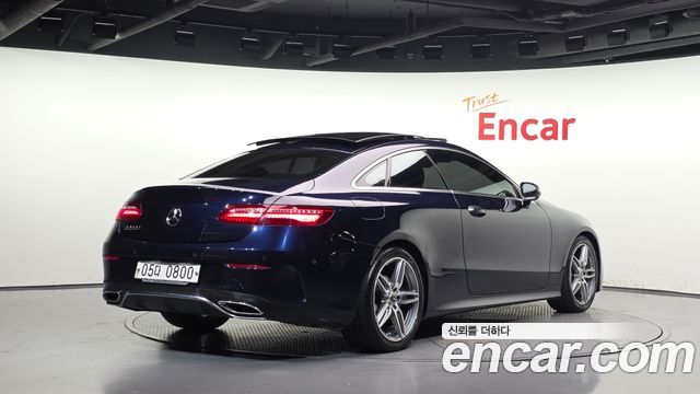 Mercedes-Benz E-Class (W213) E220d Coupe 2017 — фото 2