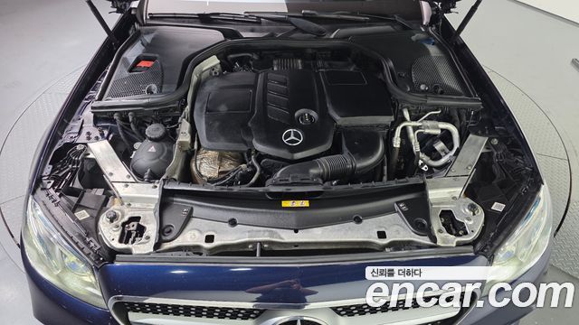 Mercedes-Benz E-Class (W213) E220d Coupe 2017 — фото 6
