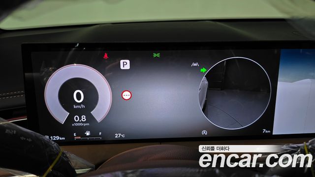Genesis GV70 2.5T Gasoline AWD 2026 — фото 8