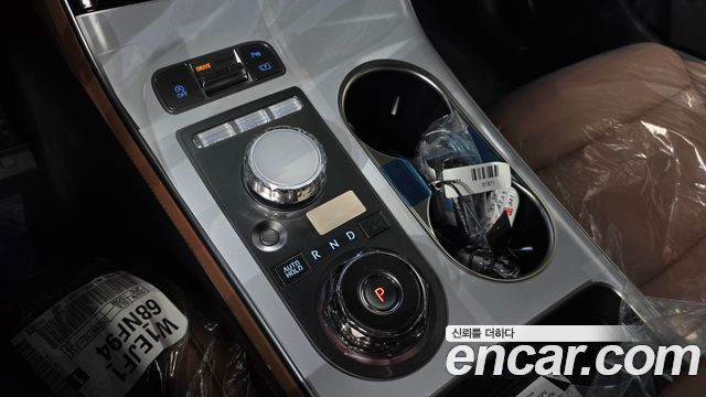 Genesis GV70 2.5T Gasoline AWD 2026 — фото 9