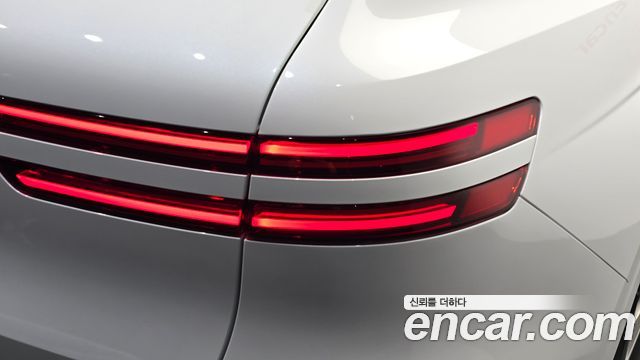 Genesis GV70 2.5T Gasoline AWD 2026 — фото 23