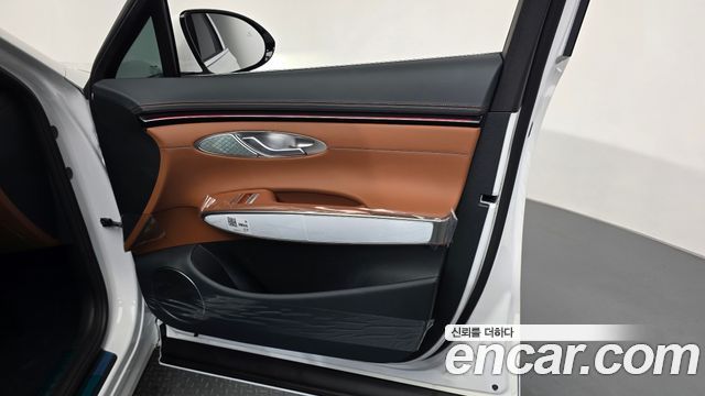 Genesis GV70 2.5T Gasoline AWD 2026 — фото 24
