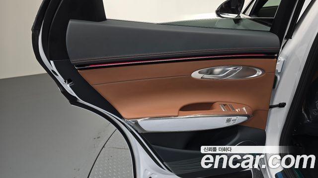 Genesis GV70 2.5T Gasoline AWD 2026 — фото 25