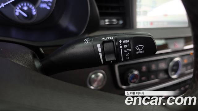 Kia K7 Hybrid Noblesse 2019 — фото 18
