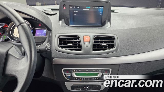 Renault Korea SM3 Neo LE 2019 — фото 14