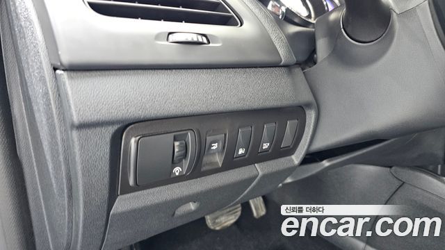 Renault Korea SM3 Neo LE 2019 — фото 16