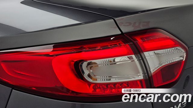 Renault Korea SM3 Neo LE 2019 — фото 23