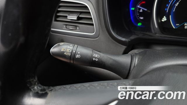 Renault Korea QM6 Diesel 4WD RE Signature 2017 — фото 17