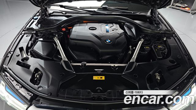 BMW 5 Series (G30) 530e M Sport 2021 — фото 6