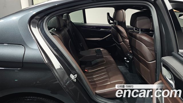 BMW 5 Series (G30) 530e M Sport 2021 — фото 12