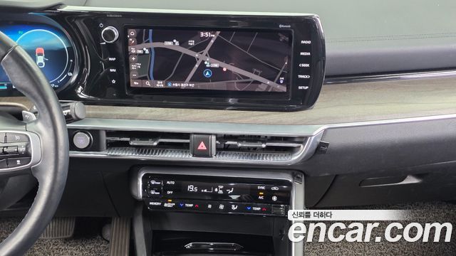 Kia K5 Hybrid (III) Noblesse 2020 — фото 18