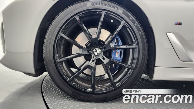 BMW 5 Series (G30) 530i xDrive M Sport Package Plus 2018 — фото 5