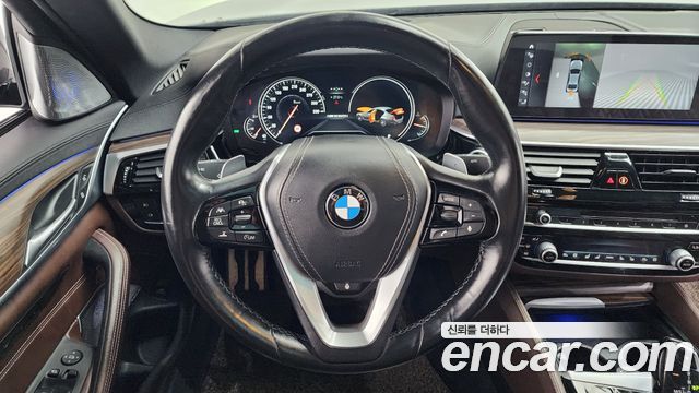 BMW 5 Series (G30) 530i xDrive M Sport Package Plus 2018 — фото 13
