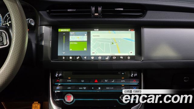 Jaguar XF (X260) 20d Prestige 2017 — фото 16