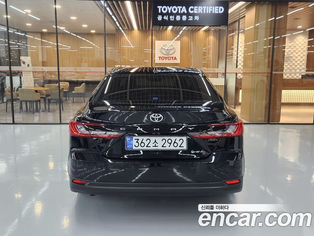 Toyota Camry (XV80) 2.5 XLE Premium Hybrid 2025 — фото 4