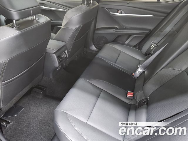 Toyota Camry (XV80) 2.5 XLE Premium Hybrid 2025 — фото 18
