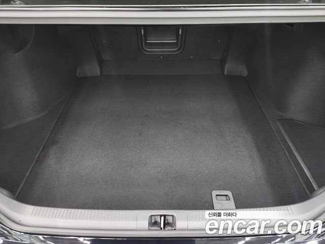 Toyota Camry (XV80) 2.5 XLE Premium Hybrid 2025 — фото 22