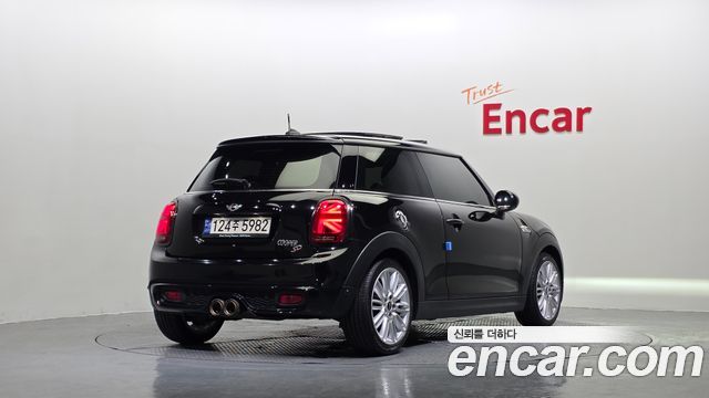 MINI Cooper SD Standard 3rd 2016 — фото 2