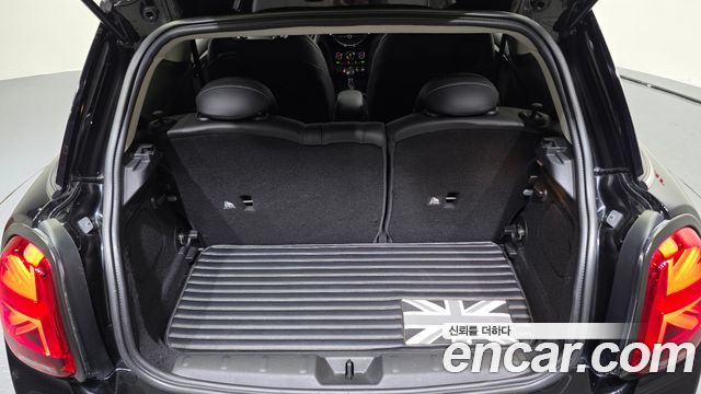 MINI Cooper SD Standard 3rd 2016 — фото 20