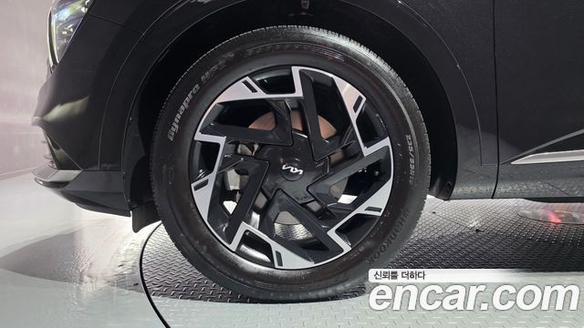 Kia Sportage (V) Gasoline 1.6 Turbo 2WD Signature 2023 — фото 5