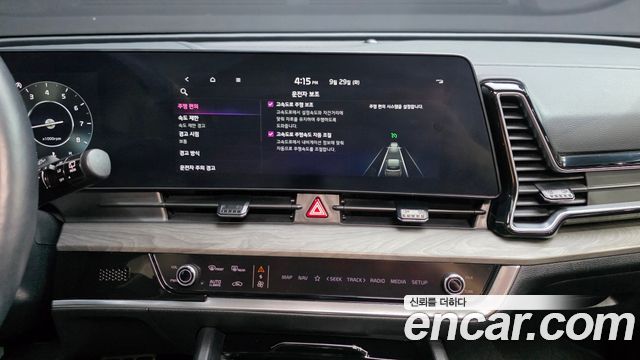 Kia Sportage (V) Gasoline 1.6 Turbo 2WD Signature 2023 — фото 16