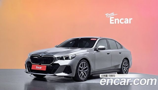 BMW 5 Series (G60) 520i M Sport 2025 — фото 1