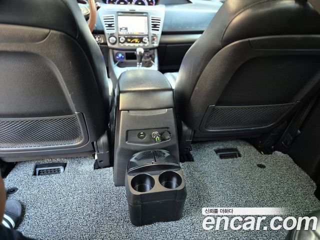 KG Mobility (SsangYong) Korando Turismo 4WD GT 9-seater 2017 — фото 8