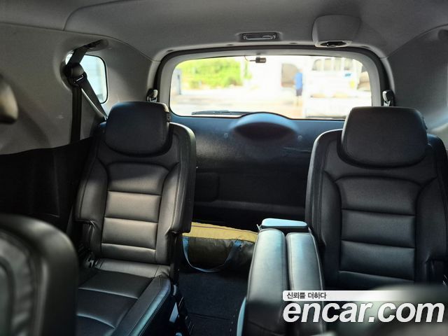 KG Mobility (SsangYong) Korando Turismo 4WD GT 9-seater 2017 — фото 10