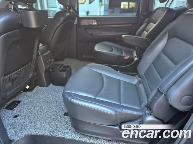 KG Mobility (SsangYong) Korando Turismo 4WD GT 9-seater 2017 — фото 15
