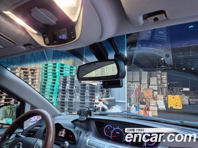 KG Mobility (SsangYong) Korando Turismo 4WD GT 9-seater 2017 — фото 19