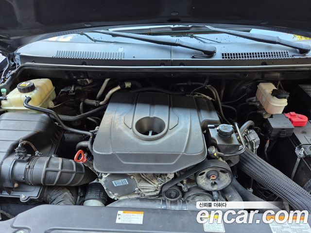 KG Mobility (SsangYong) Korando Turismo 4WD GT 9-seater 2017 — фото 20