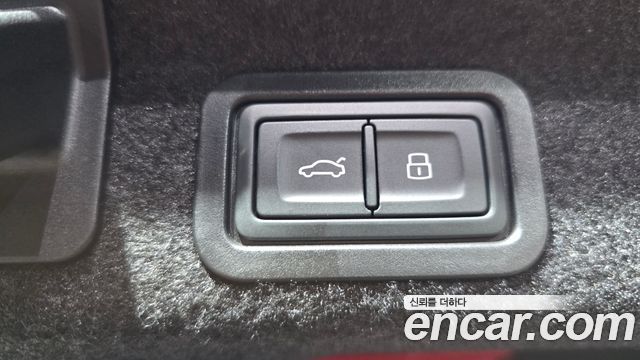 Audi A6 (C8) 45 TFSI Premium 2023 — фото 17