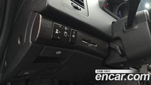 KG Mobility (SsangYong) Korando Turismo 4WD Extreme Sport 9-Seater 2019 — фото 17