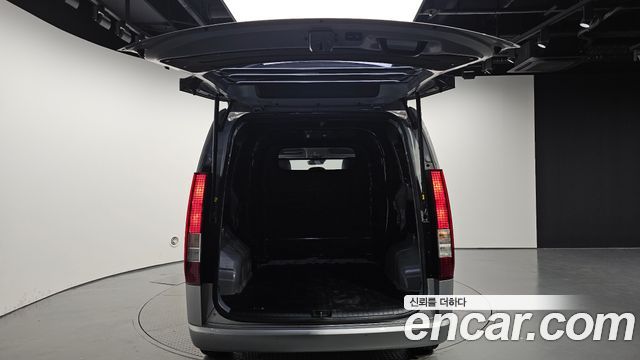 Hyundai Staria Cargo 5-Seater Modern 2022 — фото 20