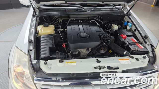 KG Mobility (SsangYong) Rexton W 2.0 2WD RX7 Luxury 2013 — фото 6